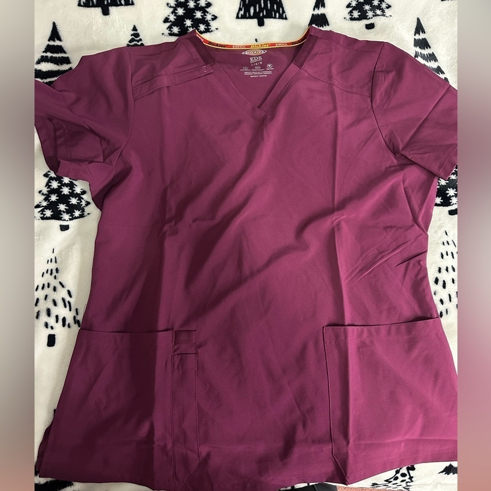 Dickies scrub top size large